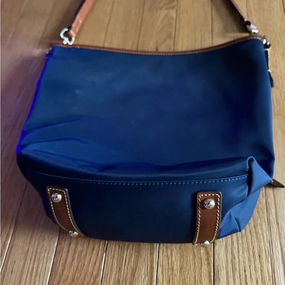 Dooney & Bourke Navy Blue with Tan Nylon Crossbody Hobo Bag.   NWOT - Picture 5 of 8